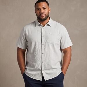 Lululemon Men's XXL Short Sleeve Button Down Shirt Stretch Pocket Bone White